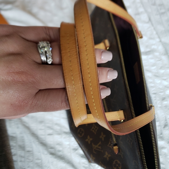 Meet your Posher, Brianne - Picture 2 of 4